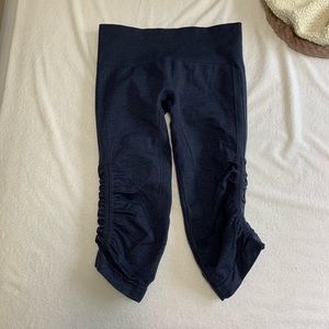 Lululemon Navy Blue Cropped Leggings